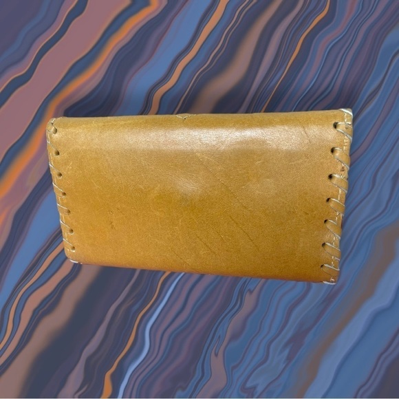 Handmade Hand Stitched Leather Wallet - Picture 2 of 9